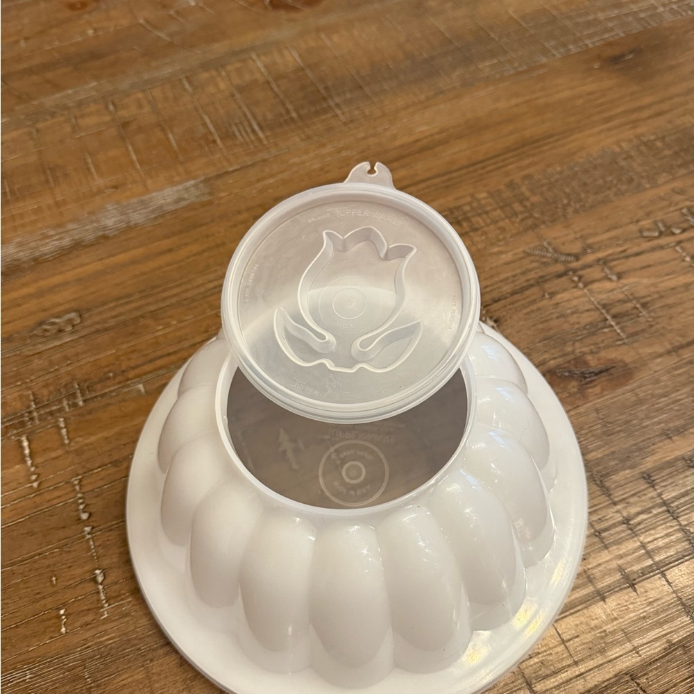 Tupperware Vintage Tulip Jelly Jello Mold Y2K‎ 70s 80s parties - Picture 3 of 5